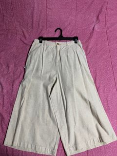 (Category: ) located in . Submitted by shopbcab (Listing ID 1295380681, Image 1). Description: .