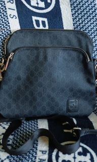 Vintage Gucci messenger bag
