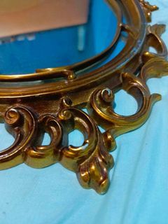 Vintage Large Syroco Wall Hanging Oval Ornate Gold Scroll Mirror