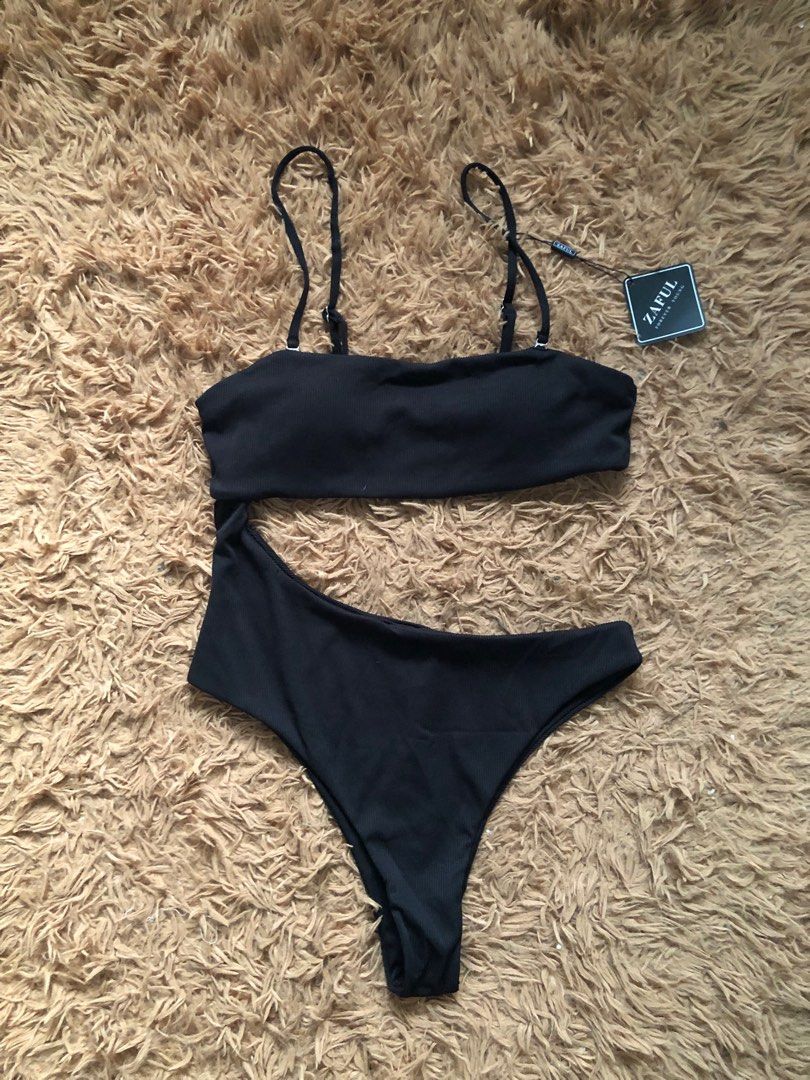 Zaful Black one piece swimsuit (Category: Bikinis & Swimsuits) located in Quezon City. Submitted by tuurtelle (Listing ID 1295508187, Image 1). Description: Brand new Large.