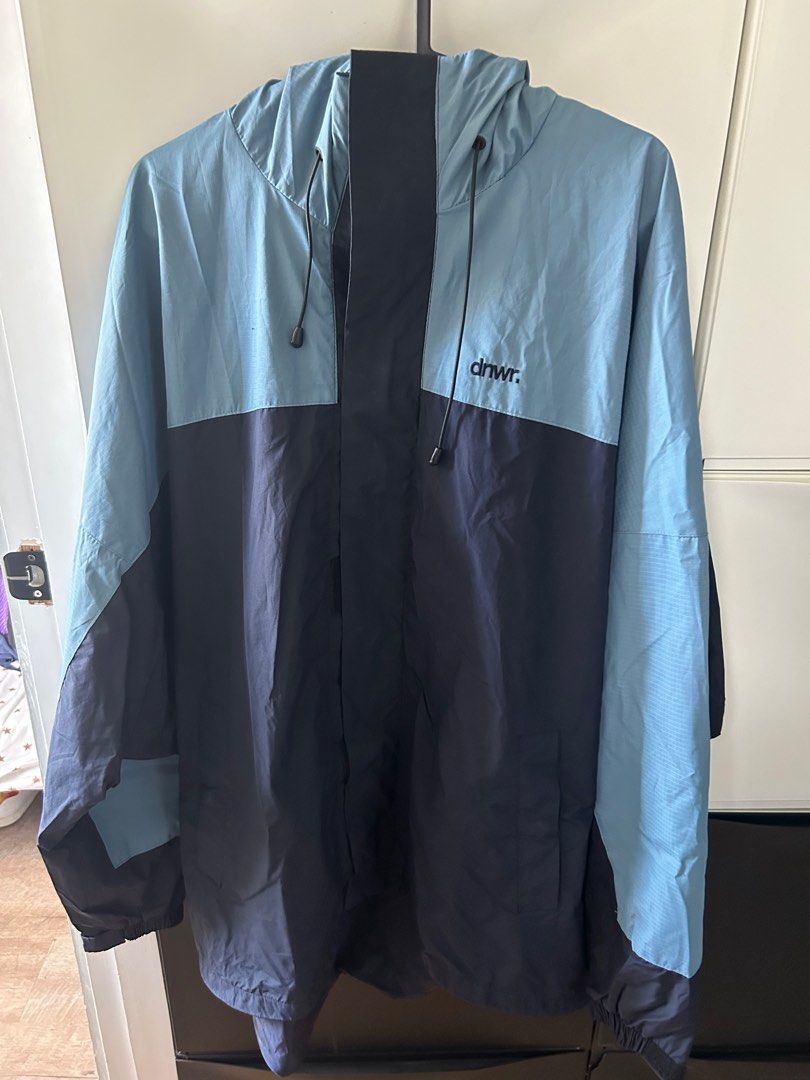 Zara Windbreaker Jacket (Category: Coats, Jackets and Outerwear) located in Cainta. Submitted by dris01 (Listing ID 1295385665, Image 1). Description: Zara Windbreaker Jacket size XL Personal item, NOT THRIFTED.