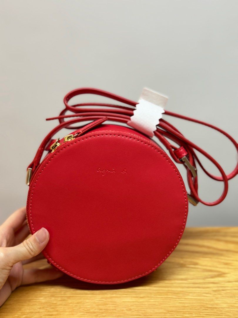 Agnes b Round Cross-body Bag, 名牌, 手袋及銀包- Carousell