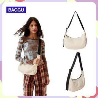 BAGGU Medium Nylon Crescent Bag in Ivory and Grey