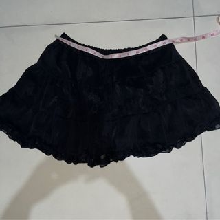 Black Layer Ruffle Mini Skirt Garterized Puffy