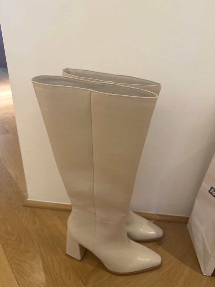 BRAND NEW Stradivarius hi-cut boots (Category: Boots) located in San Juan City. Submitted by closetkeepers (Listing ID 1295575678, Image 2). Description: With pricetag, never worn. Original price, 3995 .
