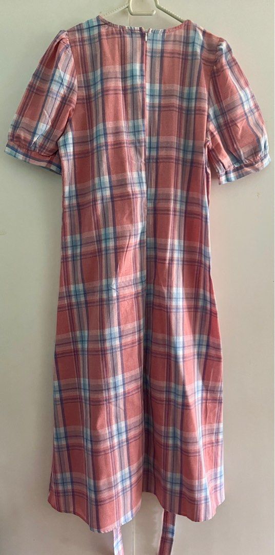 Brandnew Zanzea Dress (Category: Dresses) located in Cainta. Submitted by jdcmd (Listing ID 1295560744, Image 3). Description: Brandnew with tag Size L on tag RFS: wrong size SF co buyer via lalamove, grab or lbc No COD or COP Payment first basis Gcash or bank transfer From Cainta.
