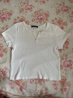 （分類：）位於 。 由 yeribtq 提交（商品編號 1295580143，圖片 1）。簡介： 。