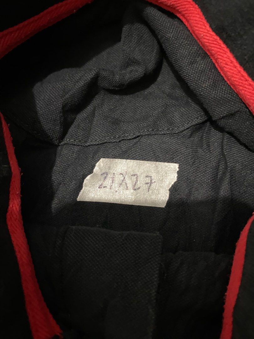 Canada Goose Polo Shirt (Category: Tshirts & Polo Shirts ) located in Mexico. Submitted by iseemiyakee. (Listing ID 1295644070, Image 3). Description: Size Mediun to large Length 21 Issue 27.