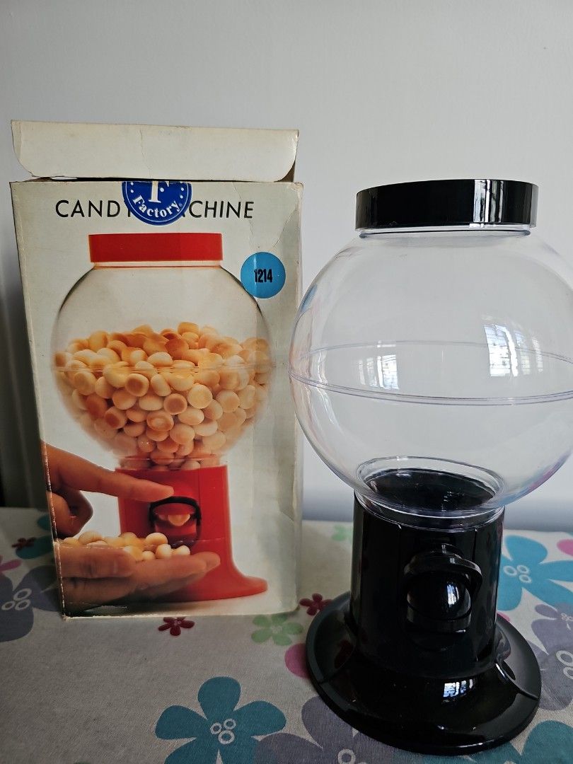 Candy Machine (Category: Storage Boxes & Baskets) located in Singapore. Submitted by limchloris (Listing ID 1295577554, Image 2). Description: BNIB Black colour Height 23 cm.