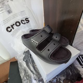 Crocs Classic Cozzzy Sandals
