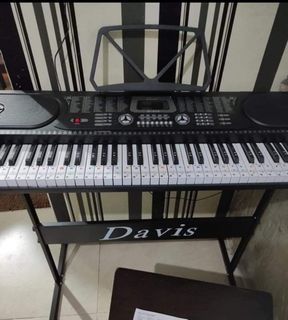 Davis Electronic Keyboard