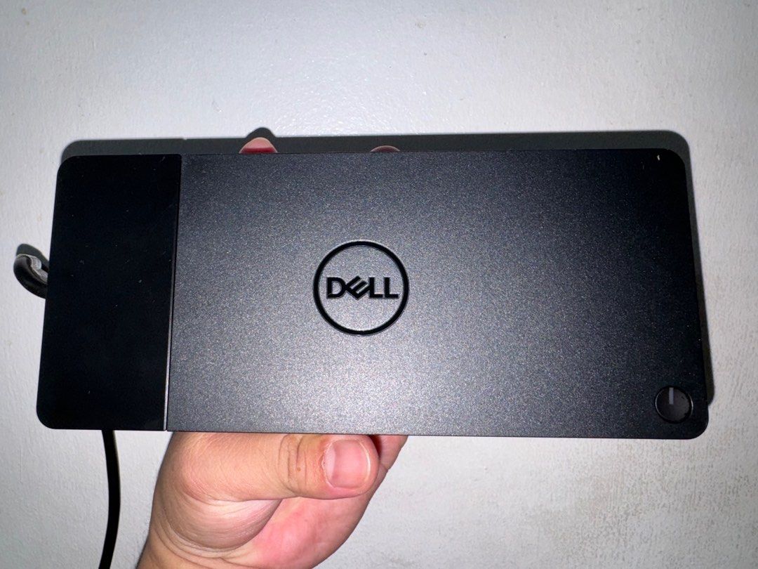 Dell USC-C Docking Station 0T70WN (Category: Laptops & Notebooks) located in Paranaque City. Submitted by jonatsdonuts (Listing ID 1295544136, Image 1). Description: Dell USC-C Docking Station 0T70WN Used once No issues Charging cable/adapter included Meetup: SM Sucat.