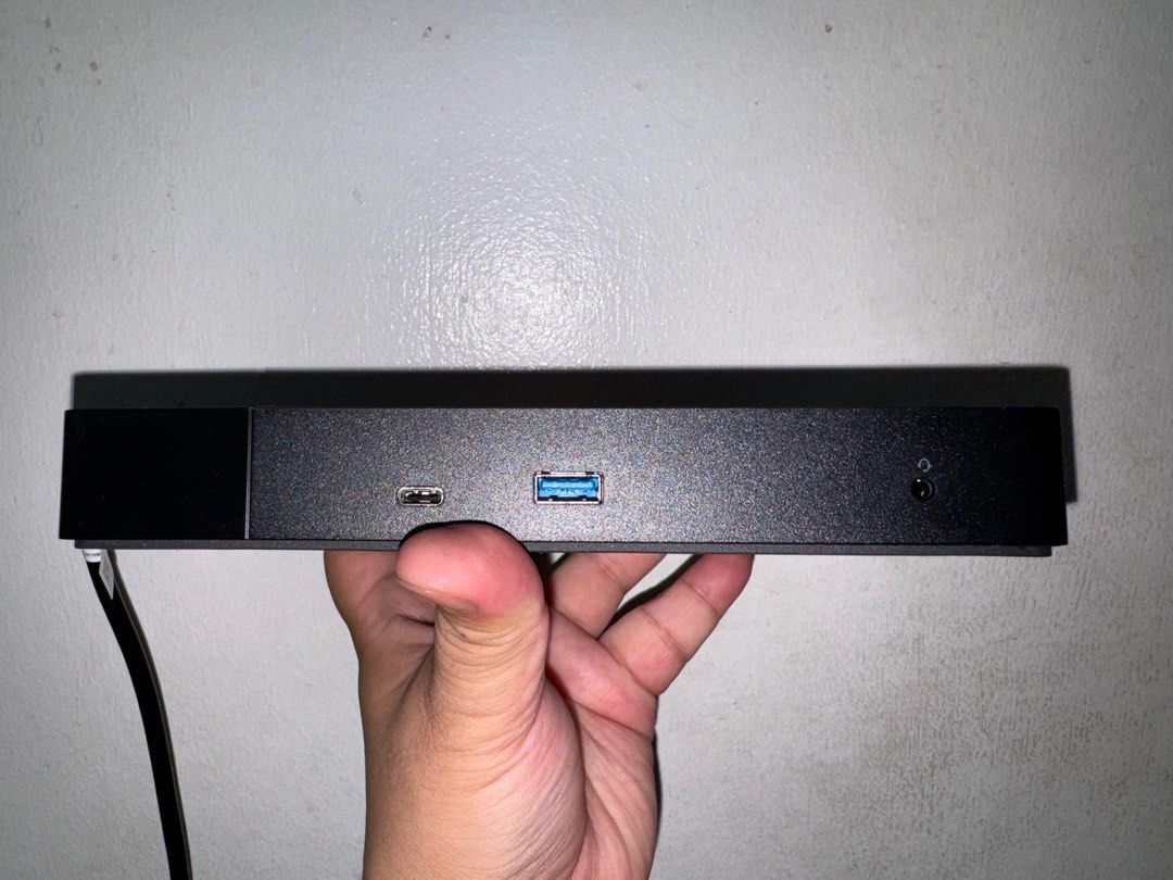 Dell USC-C Docking Station 0T70WN (Category: Laptops & Notebooks) located in Paranaque City. Submitted by jonatsdonuts (Listing ID 1295544136, Image 3). Description: Dell USC-C Docking Station 0T70WN Used once No issues Charging cable/adapter included Meetup: SM Sucat.