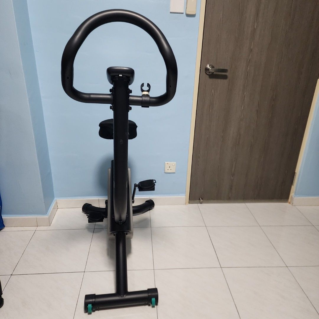 DOMYOS Essential 2 Exercise Bike