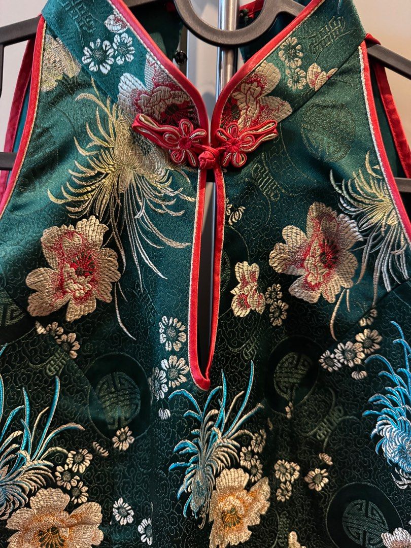 Emerald cheongsam shop