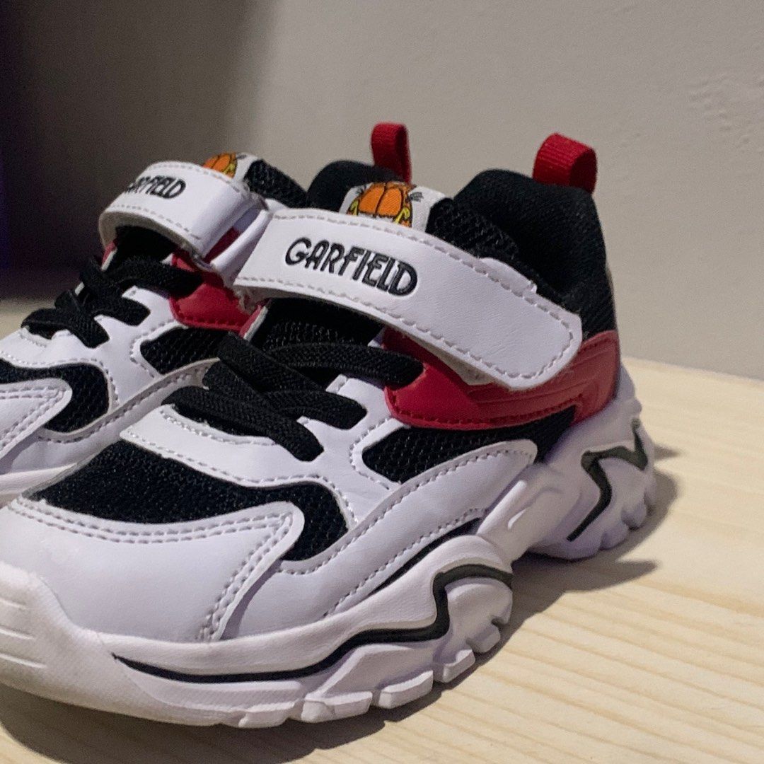 Garfield Sneakers (Category: Babies & Kids Fashion) located in Manila. Submitted by declutterwju (Listing ID 1295636466, Image 2). Description: Garfield Sneakers by Nickelodeon (bought it in SM Department Store) ~ size 25 ~ like new. used it twice, once sa photo shoot ~ no issue ~ comes with box rfs: too small na for my baby.