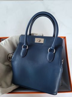 （分類：）位於 。 由 luxury_lover_hk 提交（商品編號 1295524384，圖片 1）。簡介： 。
