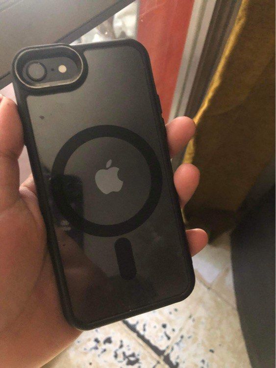 Iphone se 2022 128gb (Category: iPhone SE Series) located in Manila. Submitted by harmonyriv14589 (Listing ID 1295651183, Image 1). Description: FOR SWAP OR SALE preferred swap Iphone se (2022) 3rd gen with free phone case 128gb may original box pa 74% battery health With true tone and fingerprint Same bionic chip ng iphone 14 super smooth sa games (genshin/ML/CODM) NO ISSUE!! .