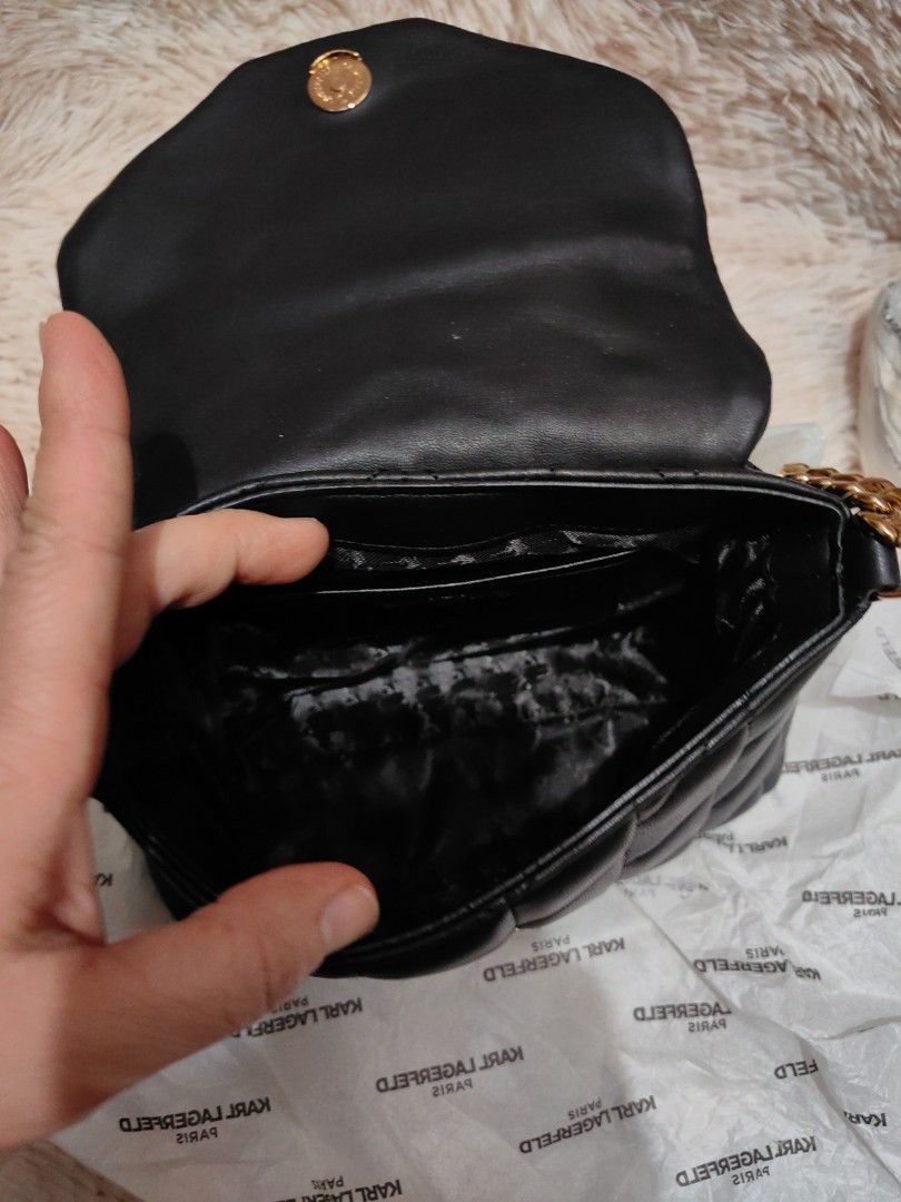 Lafayette (Category: Shoulder Bags) located in Quezon City. Submitted by finds_stuff (Listing ID 1295653402, Image 3). Description: Brandnew 100% original.