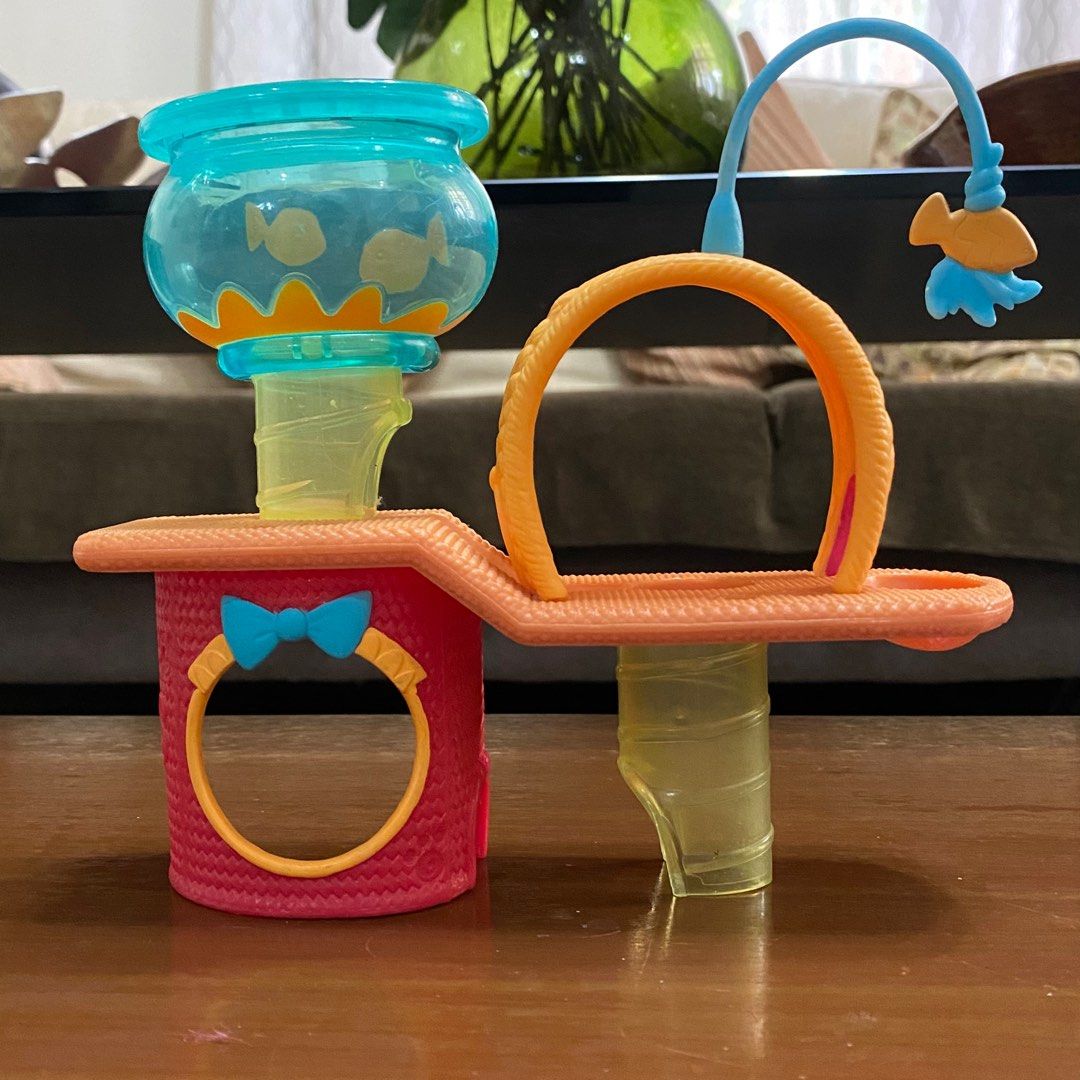 LPS Cutie Cat Tree Playset (Category: Kids Toys) located in Binan City. Submitted by mbnviaj (Listing ID 1295524013, Image 1). Description: Original Littlest Pet Shop LPS Cutie Cat Tree Playset Used but in Great Condition ‼️ Has White Bent Marks in Decor (SEE IMAGE) 🎀 Payment First 🎀 Location: Biñan, Laguna 🎀 Mode of Payment: GCash 🎀 Shipment: LBC or Lalamove.