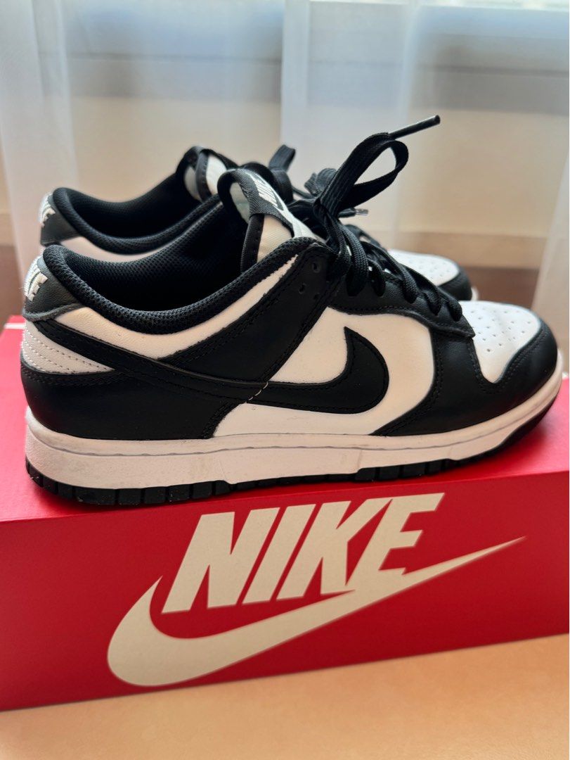 black and white dunks size 5.5