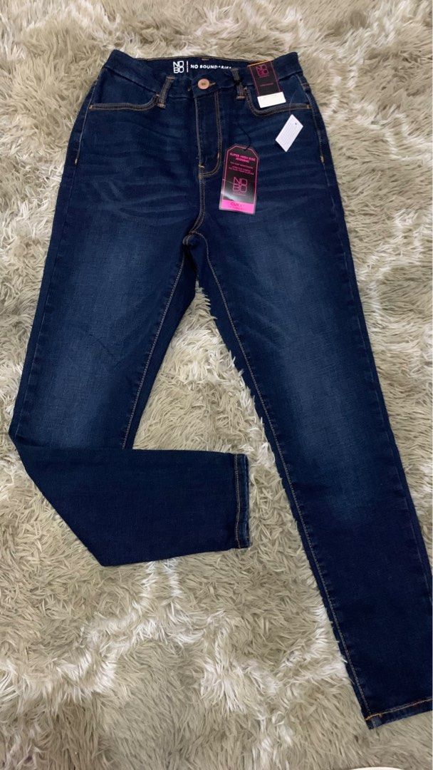 No boundaries high rise jeans store