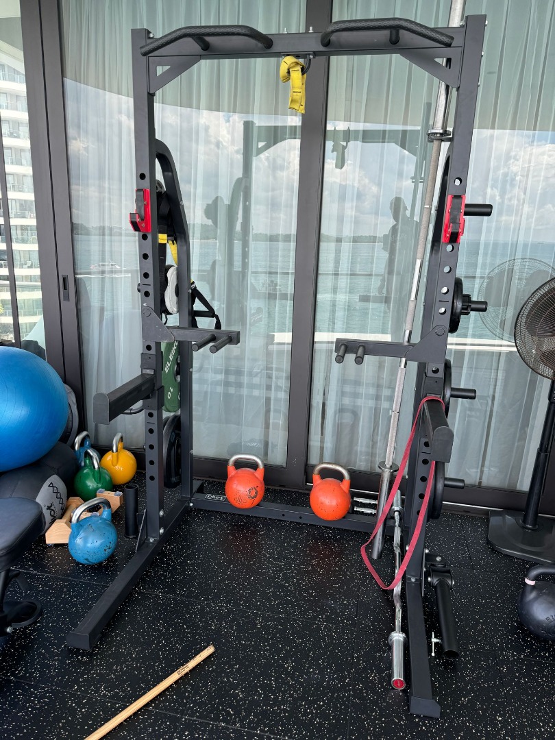 Pivot half rack online