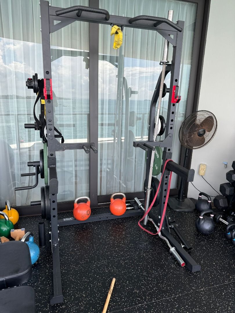 Pivot fitness half rack best sale
