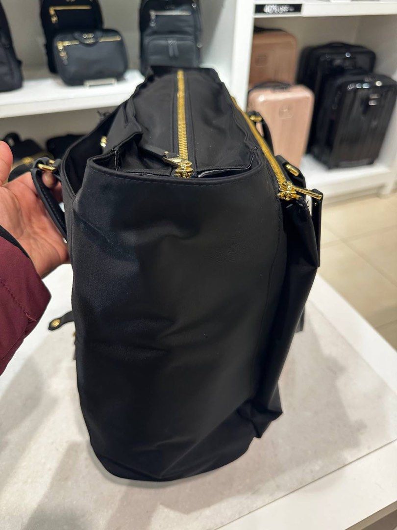 Tumi bailey business tote cheap
