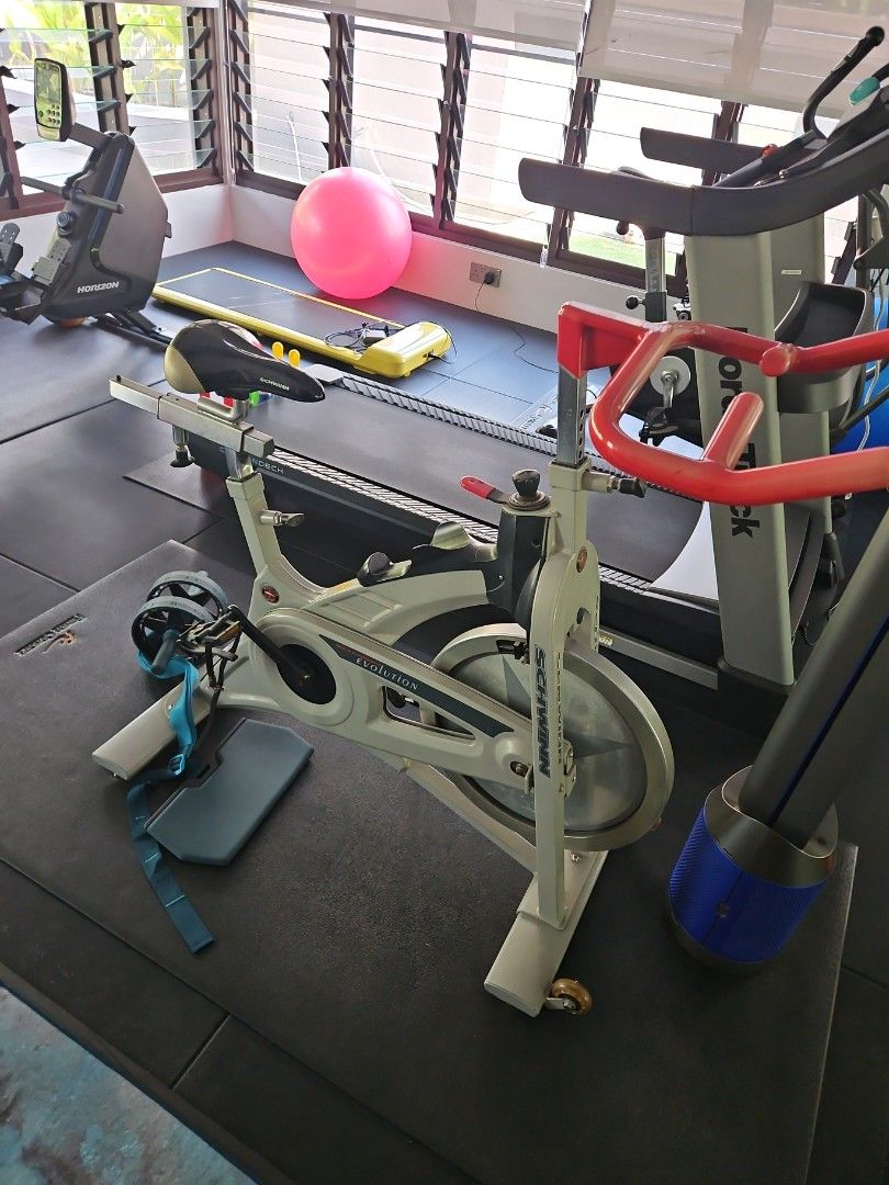 Schwinn spin bike Sports Equipment Exercise Fitness Cardio