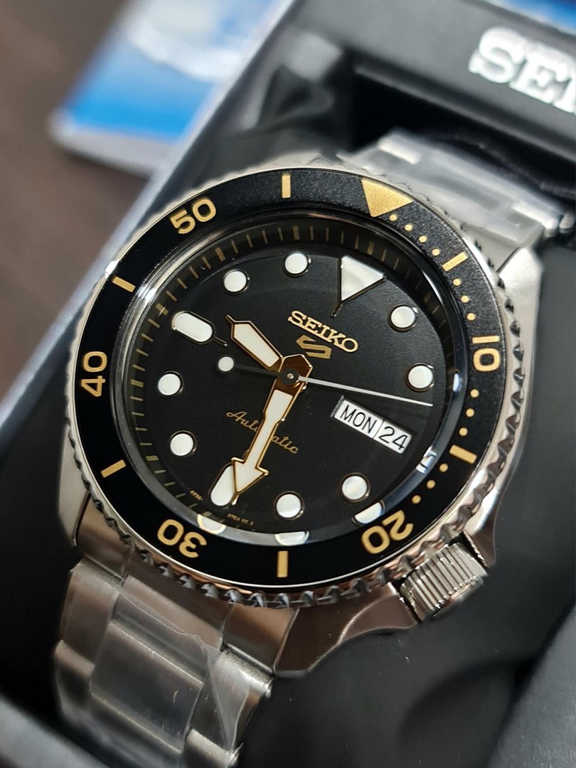 Seiko SRPD57 SRPD57K1 Men s Fashion Watches Accessories Watches on Carousell