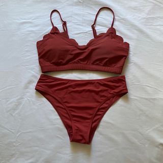 (Category: ) located in . Submitted by j.declutter (Listing ID 1295607016, Image 1). Description: .