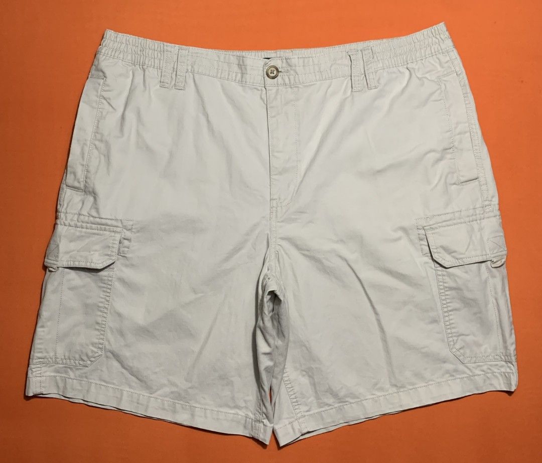 Size 40-42” - Basic Editions Men’s Oversize Cargo Shorts Preloved BS1206NOS (Category: Shorts) located in Las Pinas. Submitted by szorty (Listing ID 1295575545, Image 1). Description: •PRELOVED• Onhand and ready to ship Brand: Basic Editions Condition: Used Size: LARGE on tag Waist: 40-42 Length: 20 inches Pocket: 6 - issue (see photo) - All of our items are washed *Please see photos for flaws/issues if indicated. *Photos may vary from actual #ba