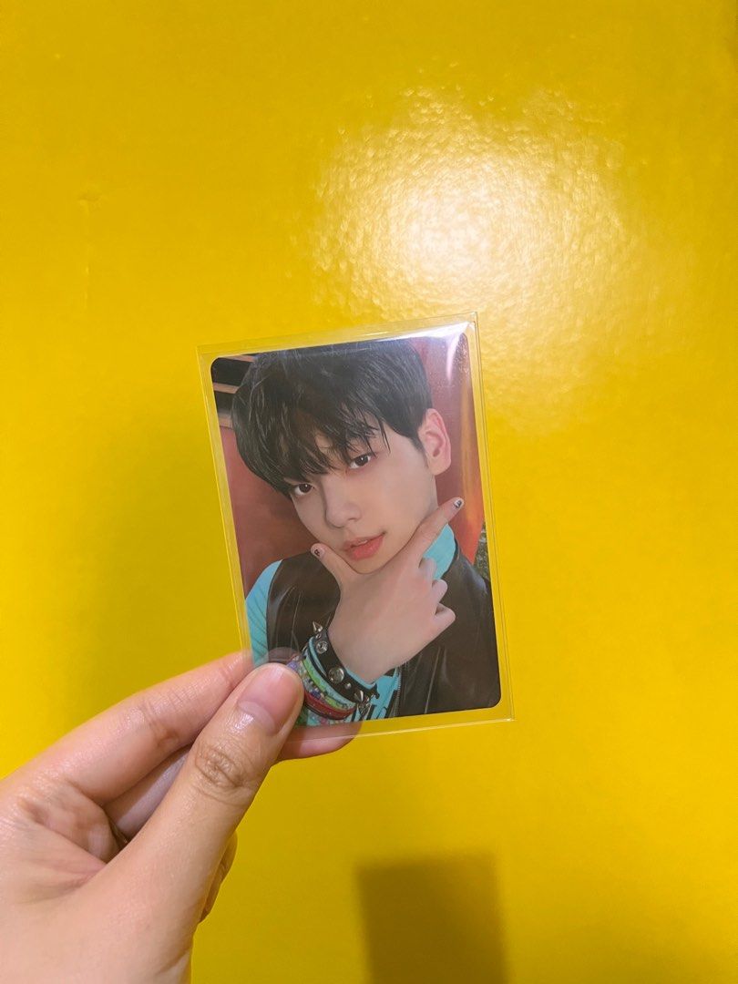 TXT Soobin FOE Escape Pc (Category: K-Wave Merchandise) located in Manila. Submitted by namido (Listing ID 1295531525, Image 1). Description: — has scratch, visible under light payment: gcash.