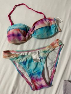(Category: ) located in . Submitted by Pipie (Listing ID 1295565467, Image 1). Description: .