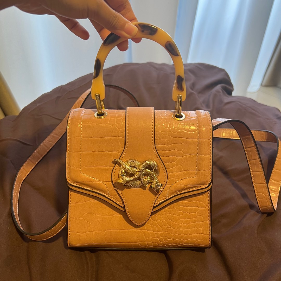 Moving Out Sale Topshop snake bag Women s Fashion Bags Wallets Cross body Bags on Carousell