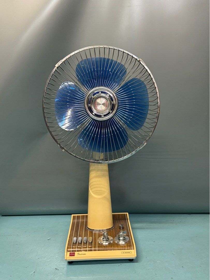売れ筋・人気アイテム 商品 TOSHIBA スタンド式扇風機 F-710B 昭和レトロ （スタンド付 扇風機