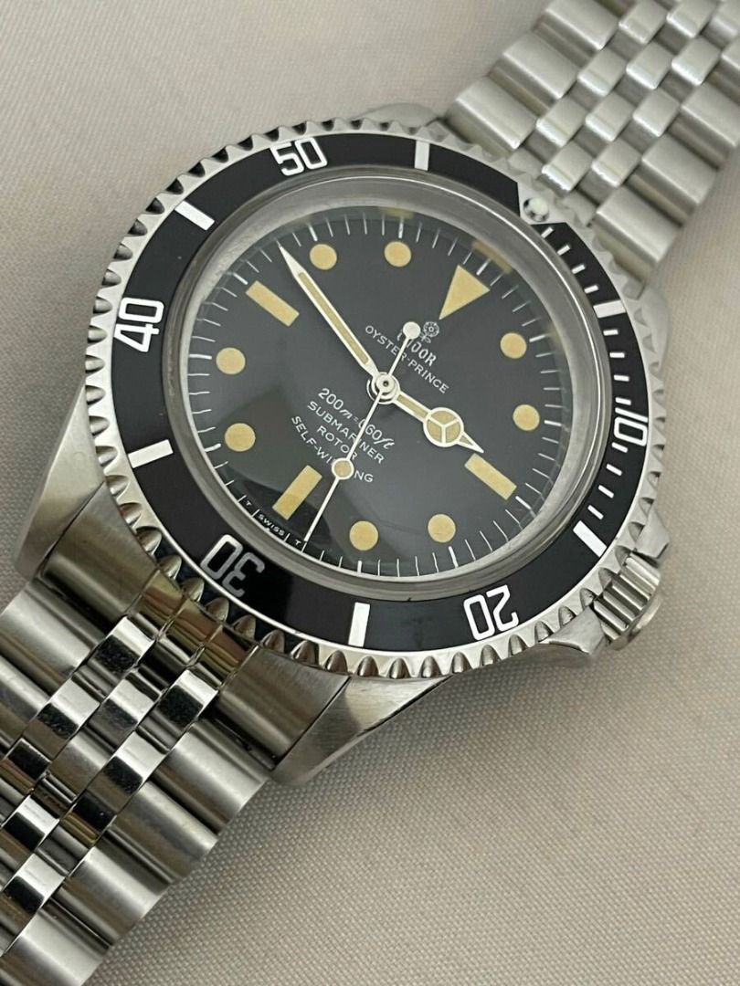 Tudor 2483 top