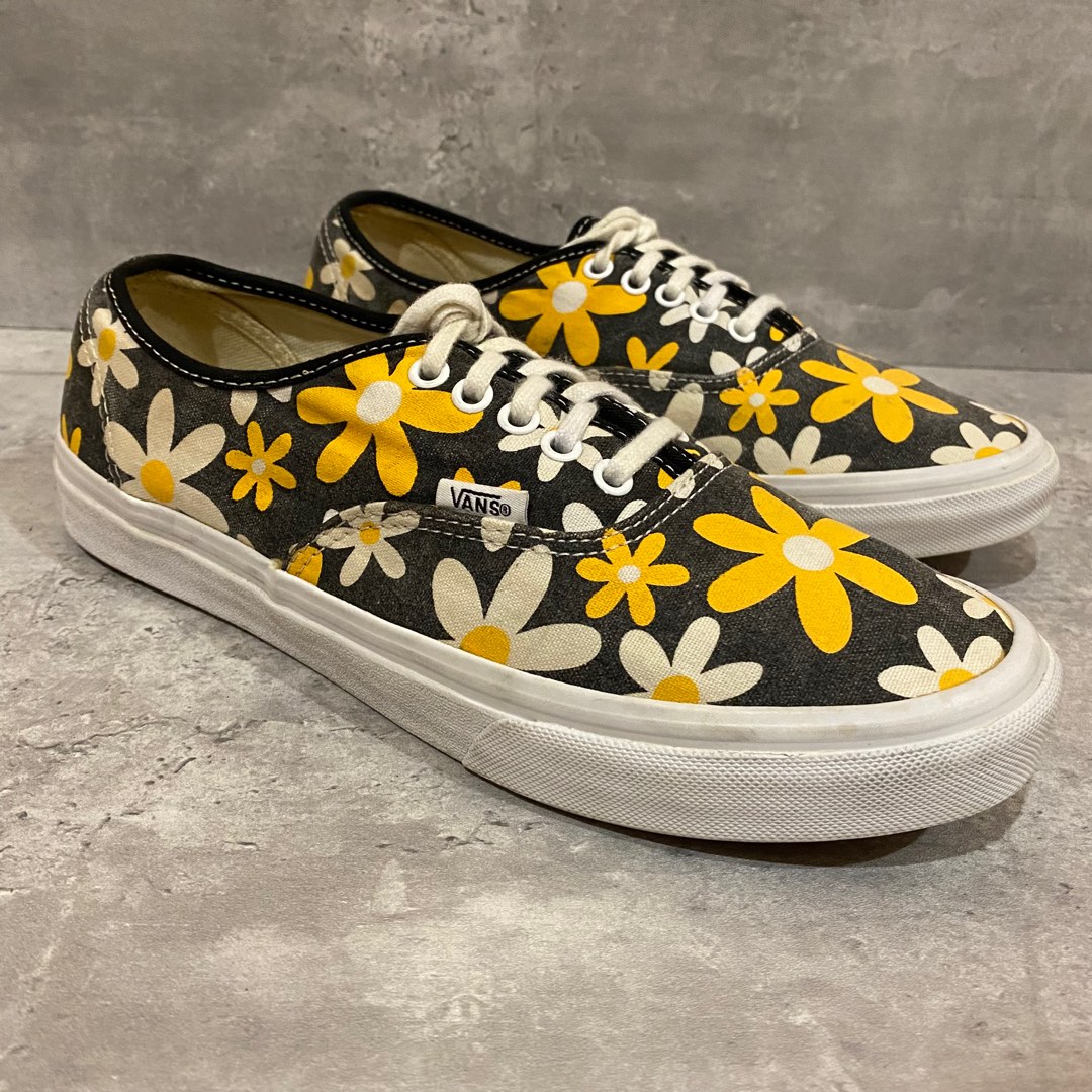 Vans doren floral shoes size 7uk Men s Fashion Footwear Sneakers on Carousell