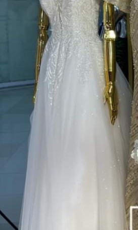 (Category: ) located in . Submitted by preloved4shop (Listing ID 1295527924, Image 1). Description: .