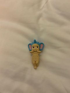 (Category: ) located in . Submitted by yunjinsbae (Listing ID 1295659920, Image 1). Description: .