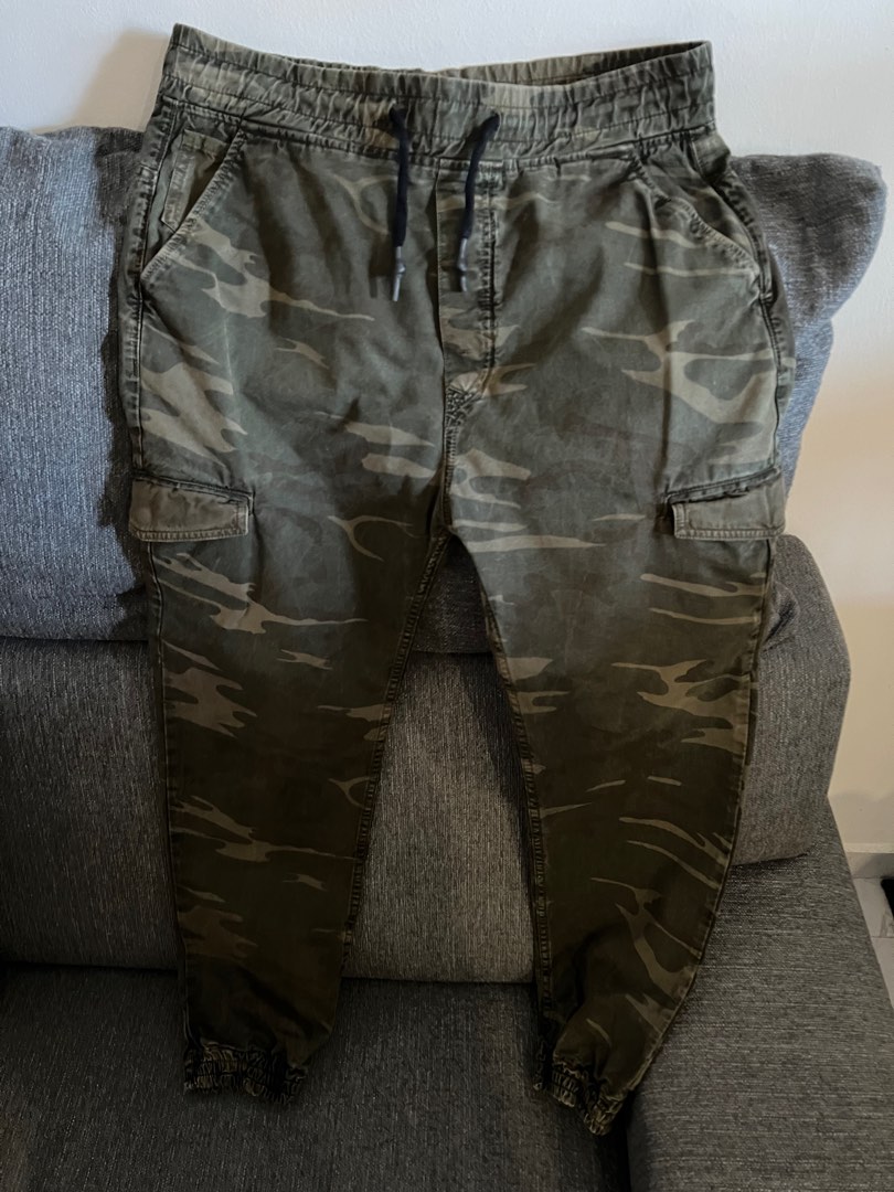 Zara camo joggers deals