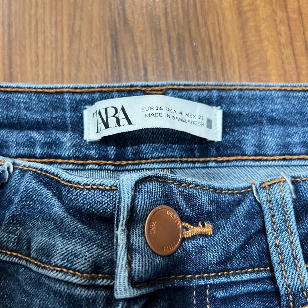 zara skinny denim jeans (Category: Jeans) located in Manila. Submitted by basicbaguette (Listing ID 1295581821, Image 3). Description: waist: 26” length: 34”.