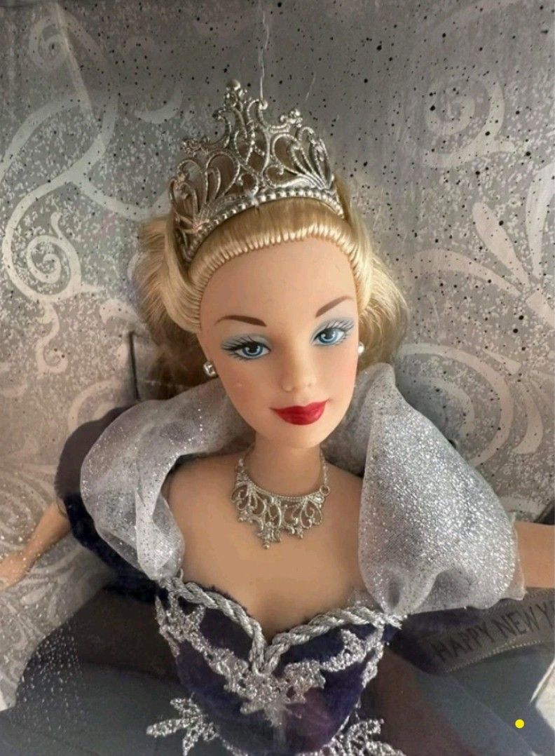 Barbie holiday 1999 hot sale