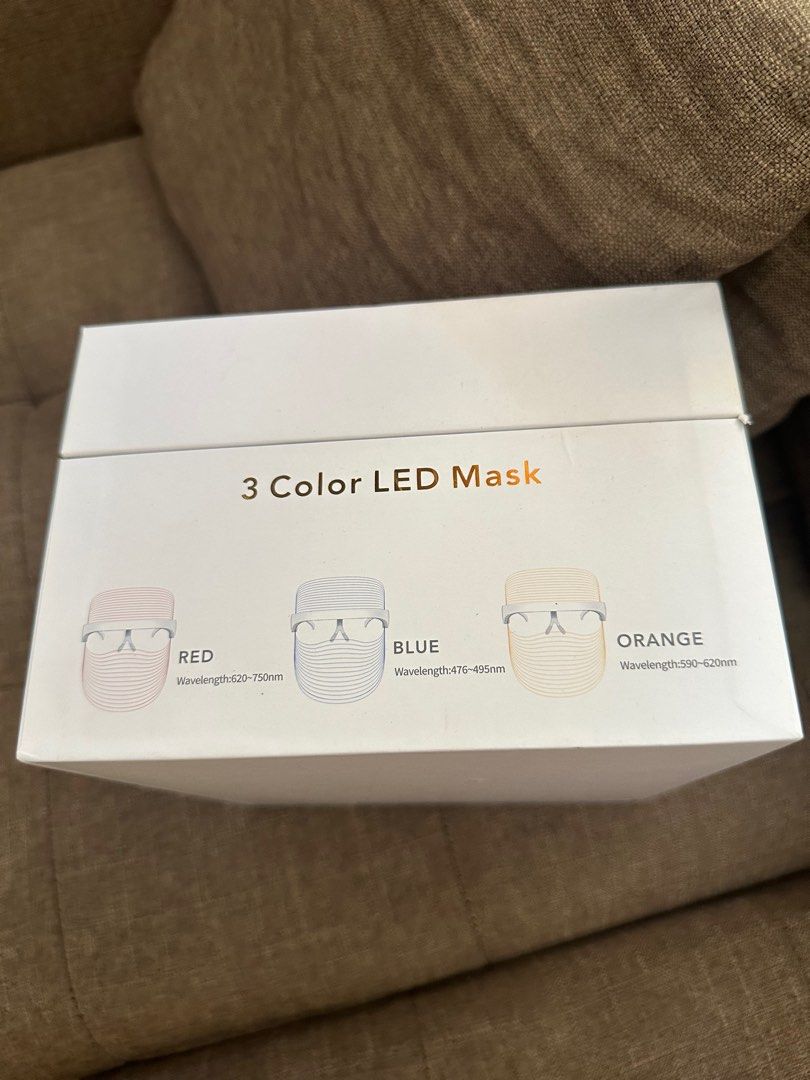 3 Color Led Mask (Category: Face Care) located in Manila. Submitted by poreberqueeen (Listing ID 1290819543, Image 2). Description: Bnew 3 color led mask Gift from a friend.