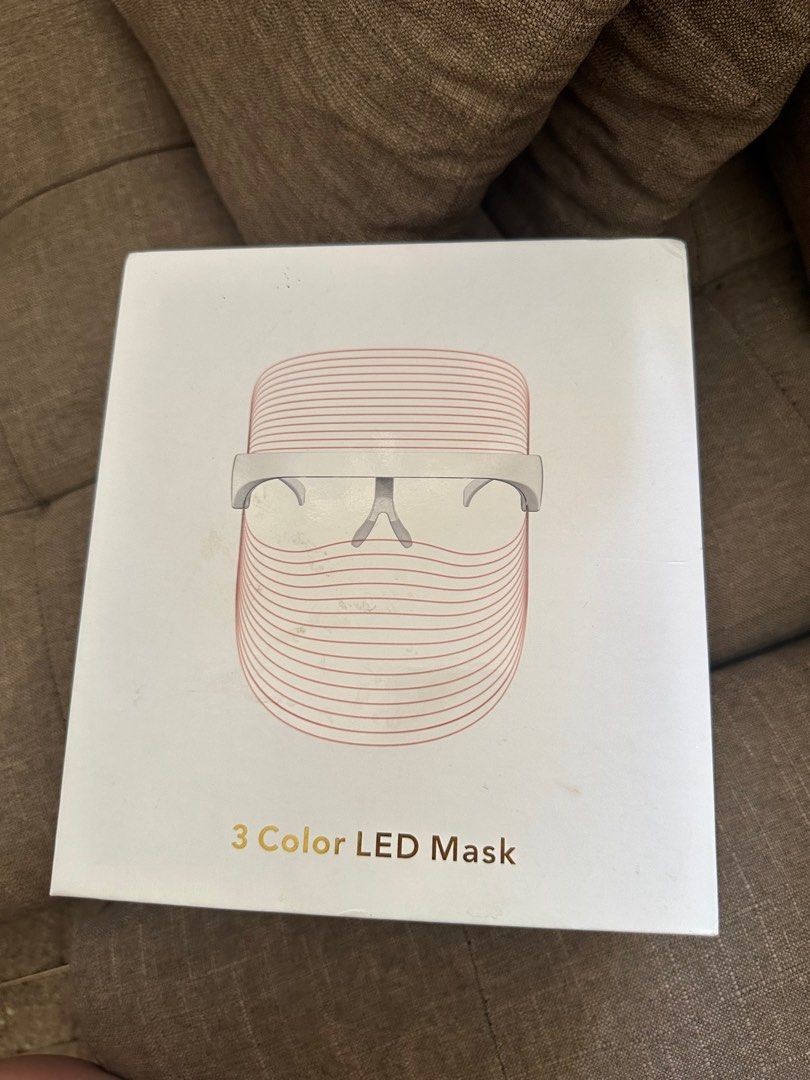 3 Color Led Mask (Category: Face Care) located in Manila. Submitted by poreberqueeen (Listing ID 1290819543, Image 3). Description: Bnew 3 color led mask Gift from a friend.