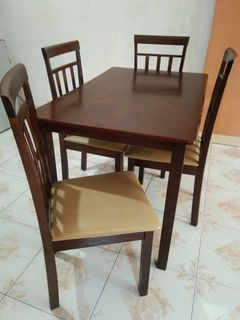4 Seater Dining Table  including chairs