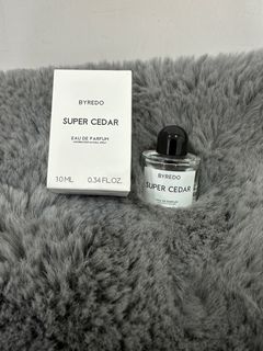 由 yllperfume (刊登 ID 1290874502，圖片 1) 提交，位於 的 (類別：)，說明：。