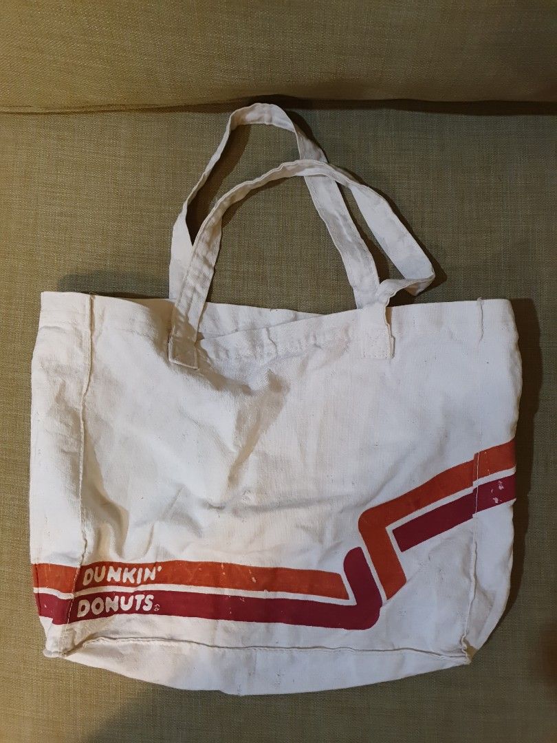 80s Dunkin Donuts Tote Bag (Category: Tote Bags) located in Paranaque City. Submitted by yourneighbortotoro (Listing ID 1290929117, Image 1). Description: .