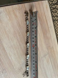 （分類：）位於 。 由 freetiger.b651fa 提交（商品編號 1290885708，圖片 1）。簡介： 。